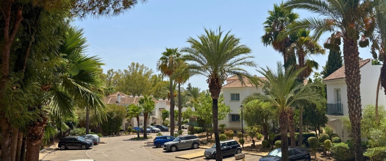 Resale - apartment - Marbella - Nueva Andalucía
