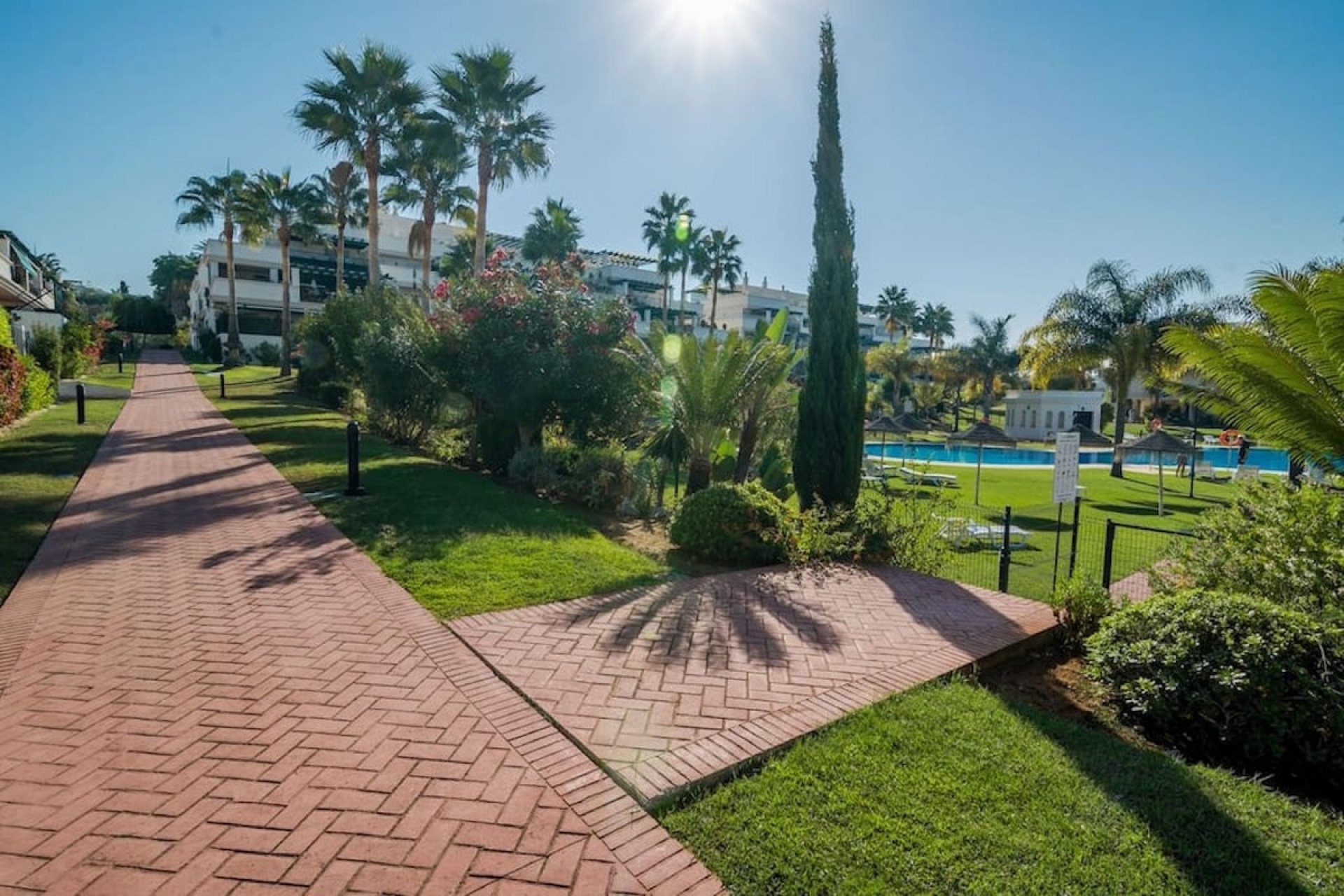 Resale - apartment - Marbella - Nueva Andalucía