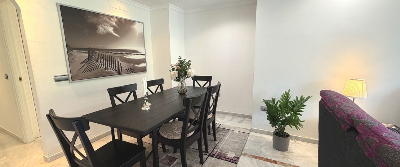 Resale - apartment - Marbella - Nueva Andalucía