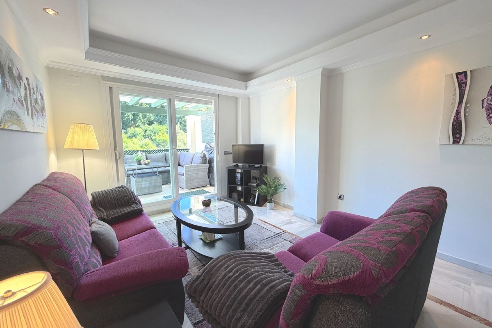 Resale - apartment - Marbella - Nueva Andalucía
