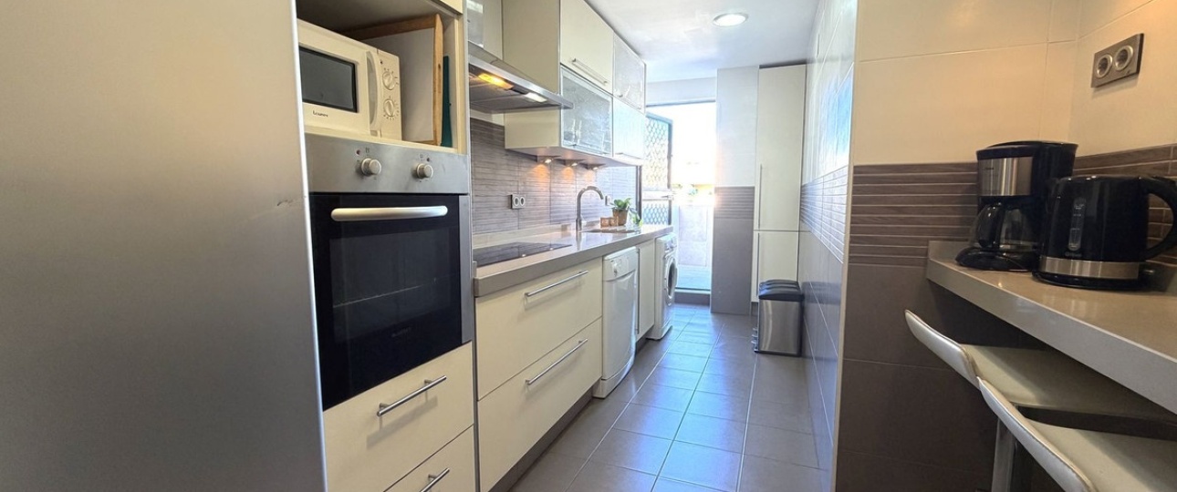 Resale - apartment - Marbella - Nueva Andalucía