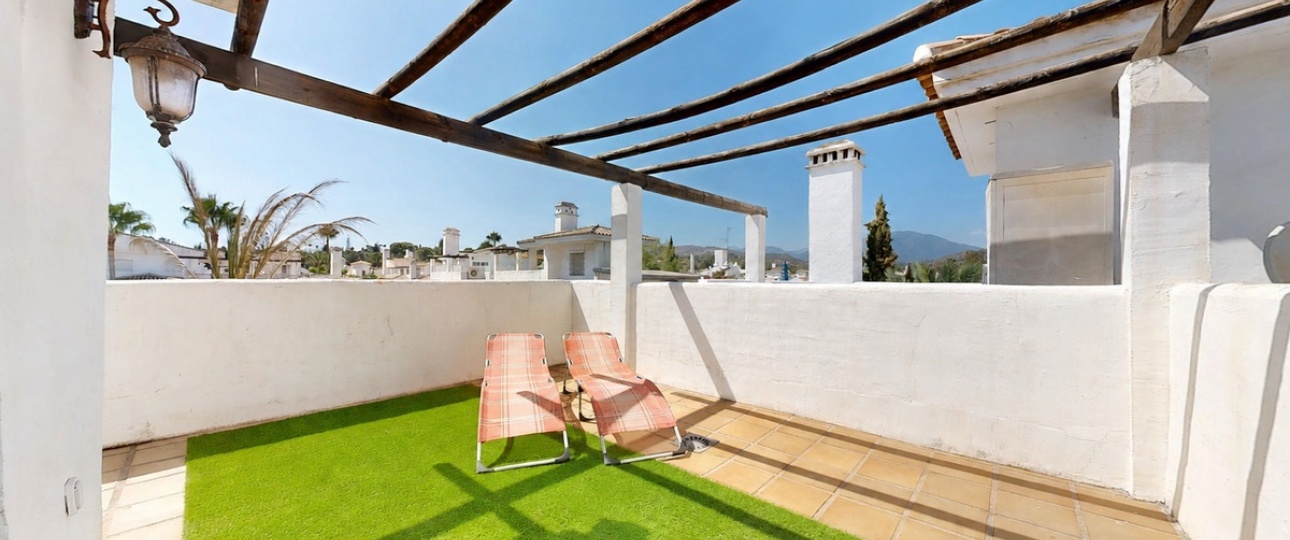 Resale - apartment - Marbella - Nueva Andalucía