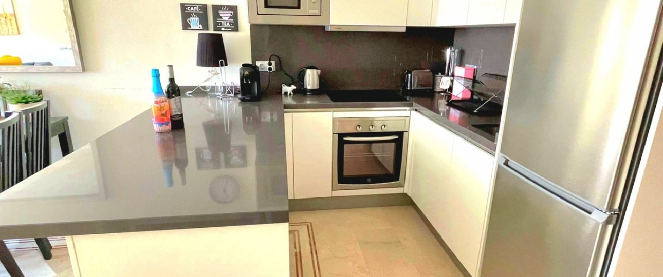 Resale - apartment - Marbella - Nueva Andalucía