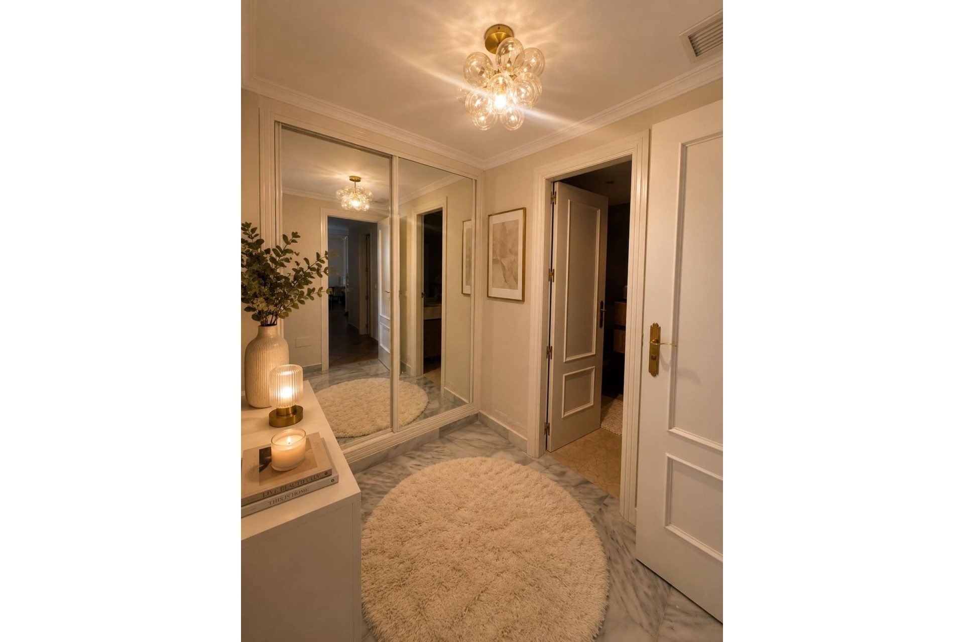 Resale - apartment - Marbella - Nueva Andalucía