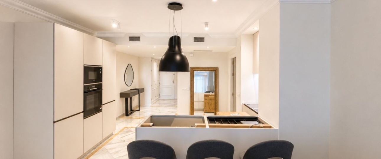 Resale - apartment - Marbella - Nueva Andalucía