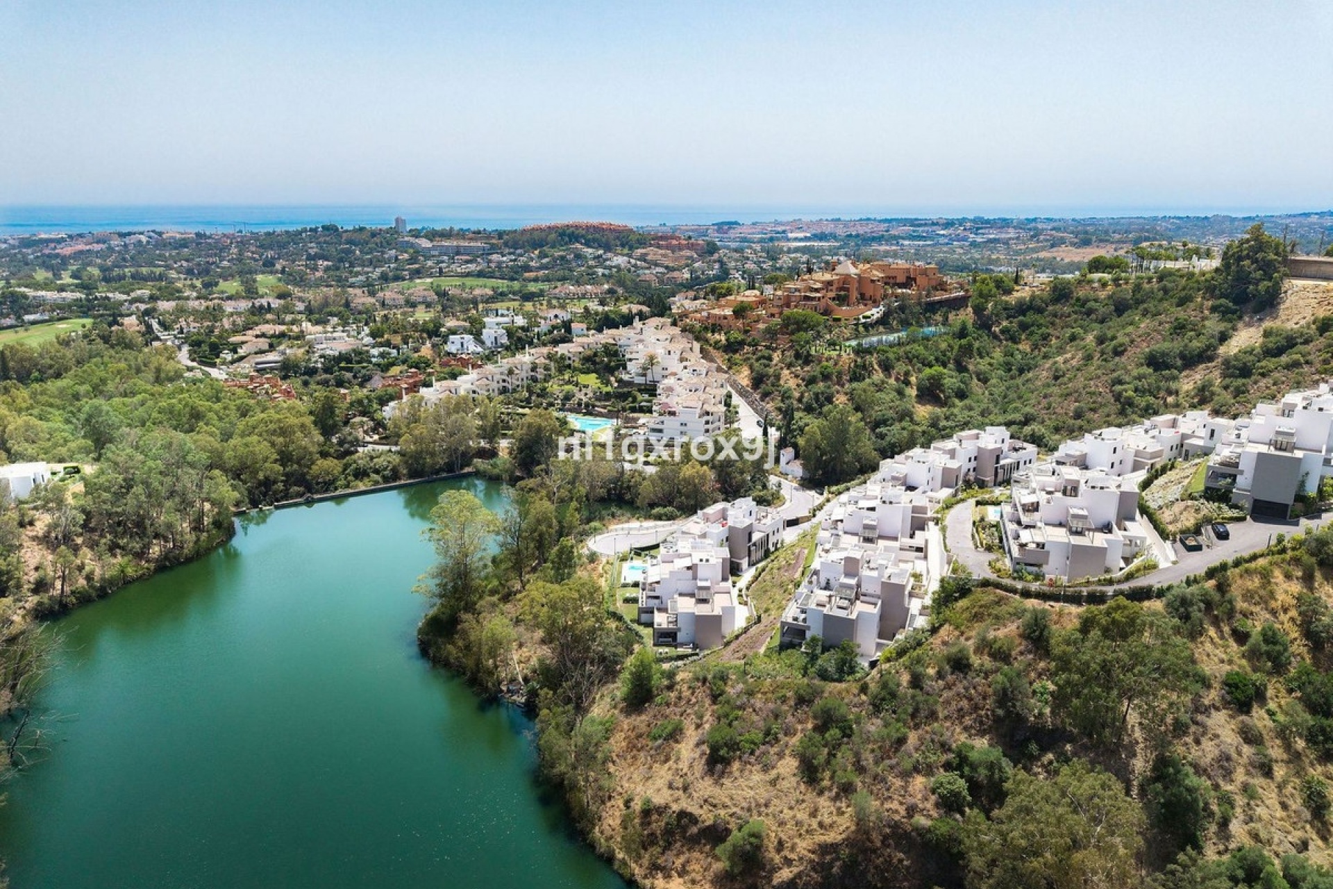 Resale - apartment - Marbella - Nueva Andalucía