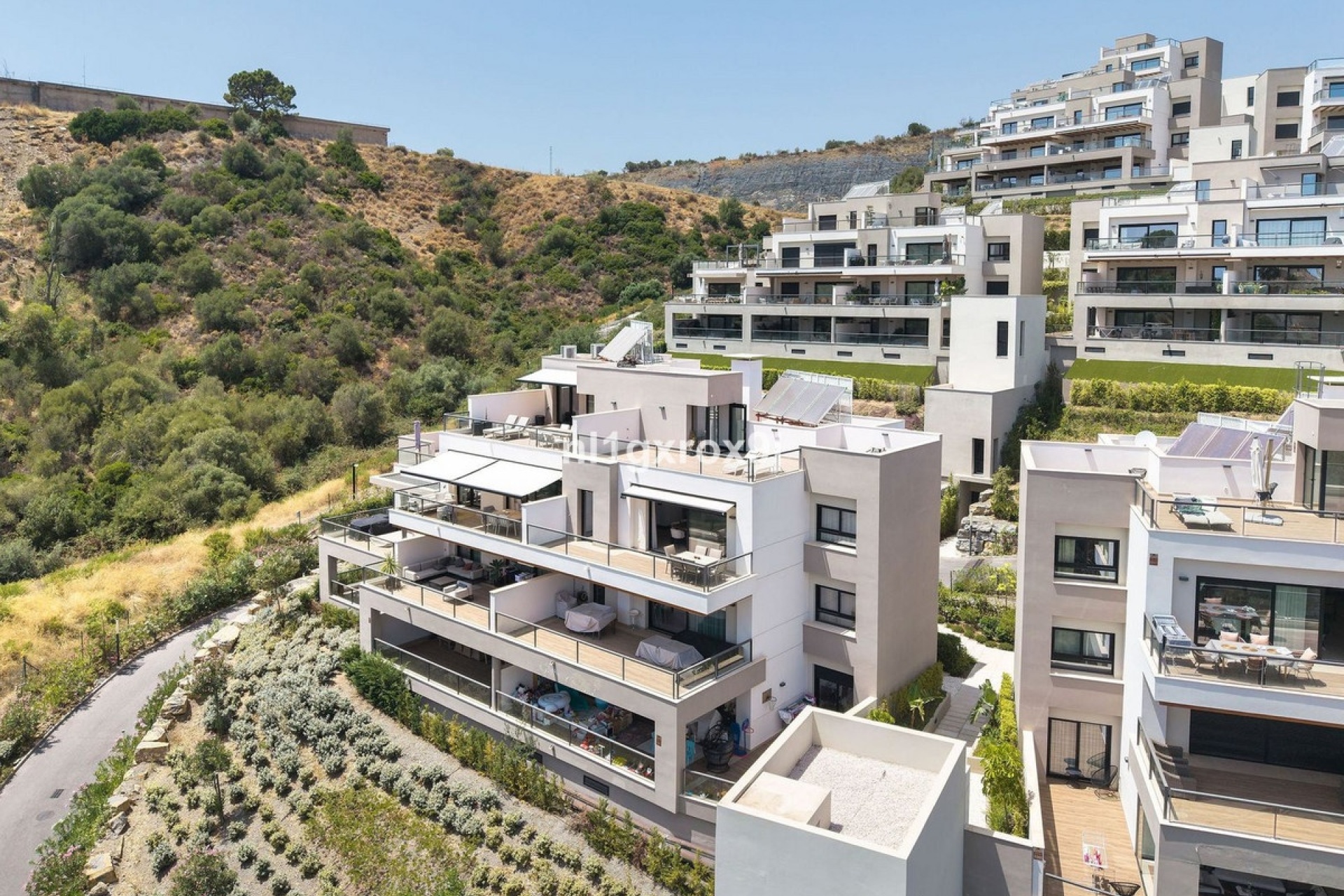 Resale - apartment - Marbella - Nueva Andalucía