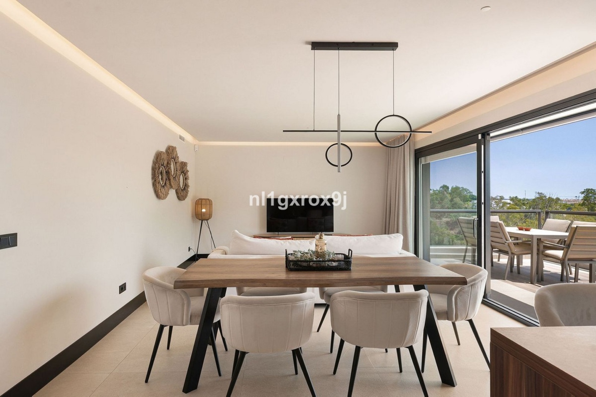 Resale - apartment - Marbella - Nueva Andalucía