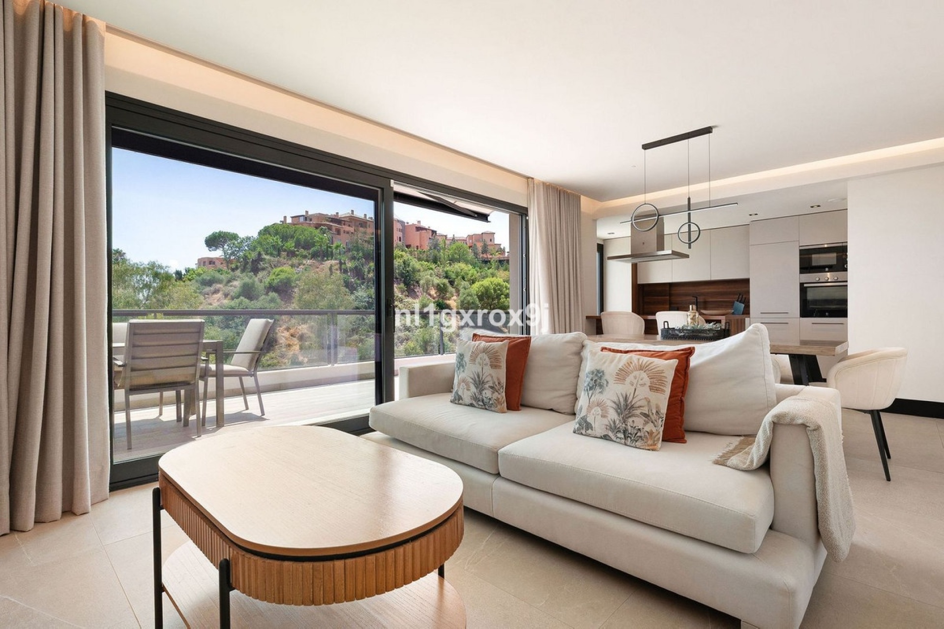 Resale - apartment - Marbella - Nueva Andalucía