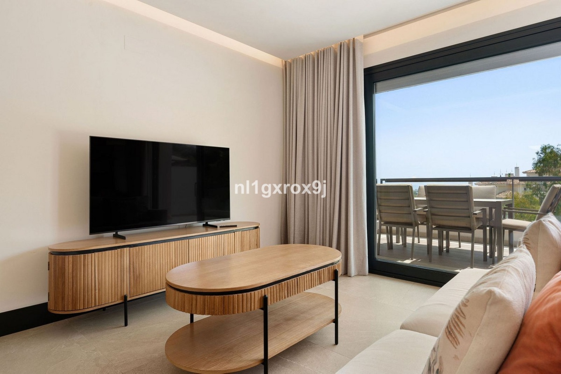 Resale - apartment - Marbella - Nueva Andalucía