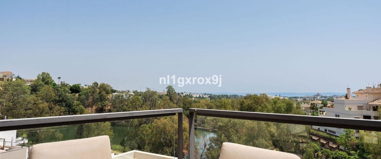 Resale - apartment - Marbella - Nueva Andalucía