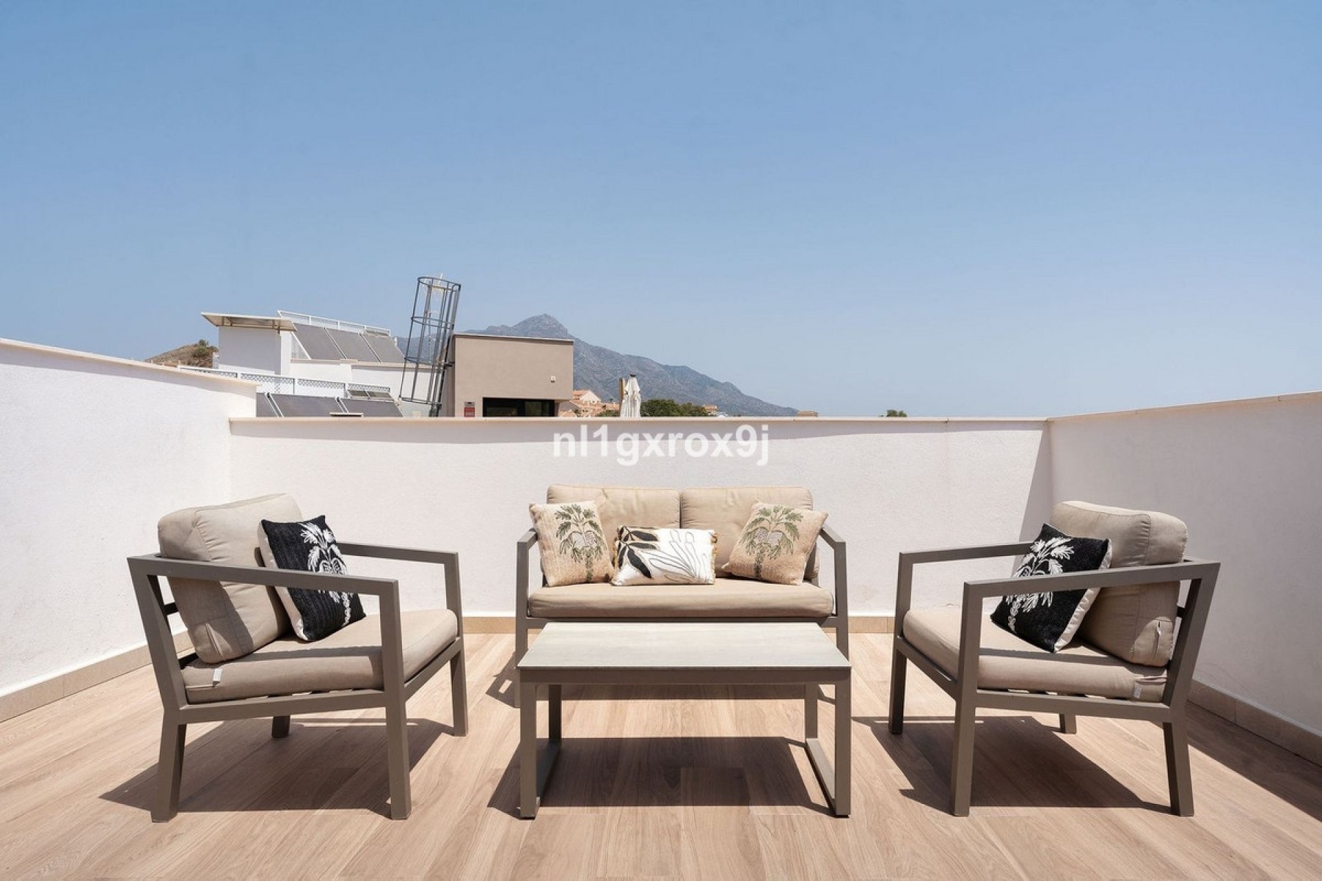 Resale - apartment - Marbella - Nueva Andalucía
