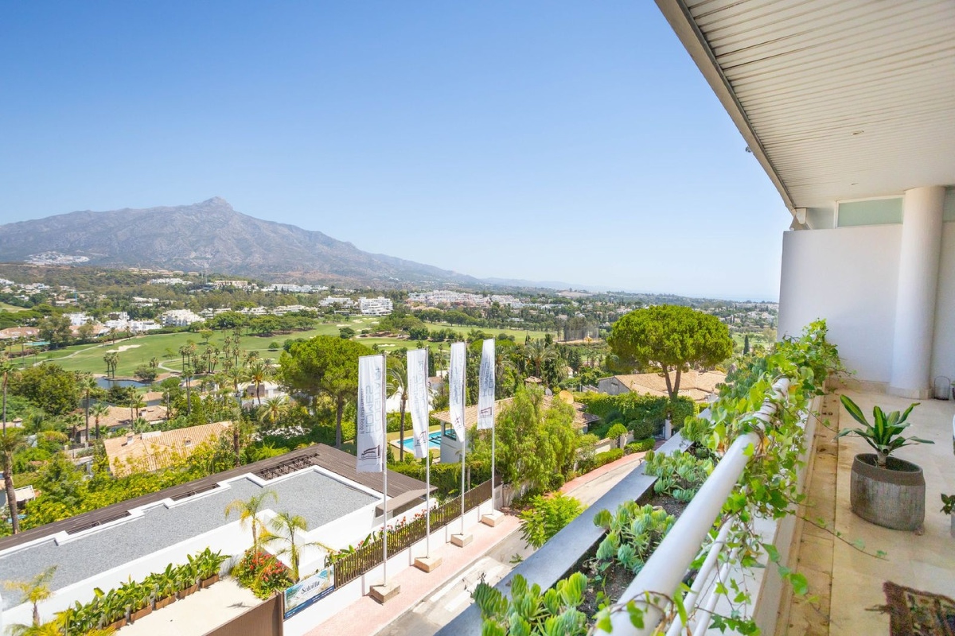 Resale - apartment - Marbella - Nueva Andalucía