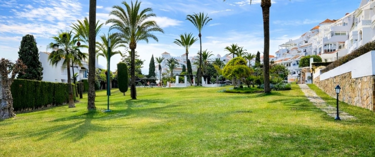 Resale - apartment - Marbella - Nueva Andalucía