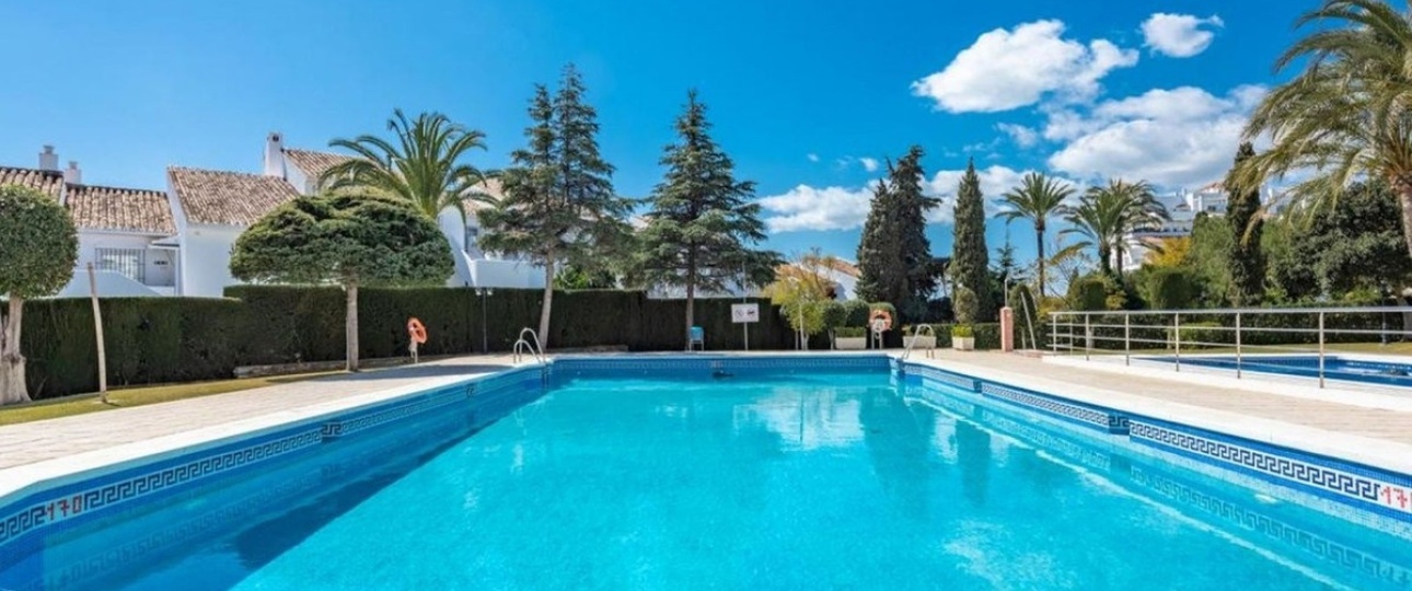 Resale - apartment - Marbella - Nueva Andalucía