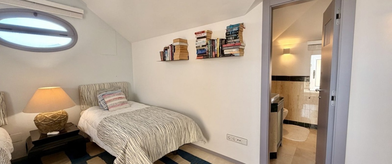 Resale - apartment - Marbella - Nueva Andalucía