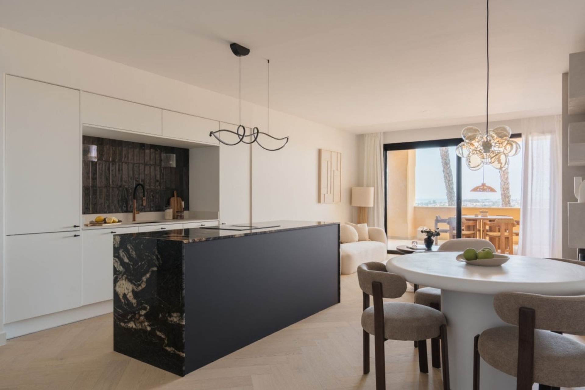 Resale - apartment - Marbella - Nueva Andalucía