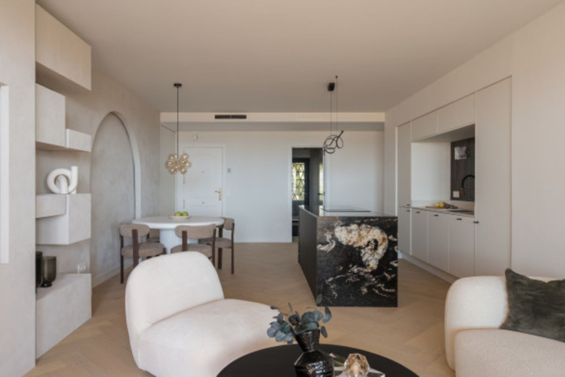 Resale - apartment - Marbella - Nueva Andalucía