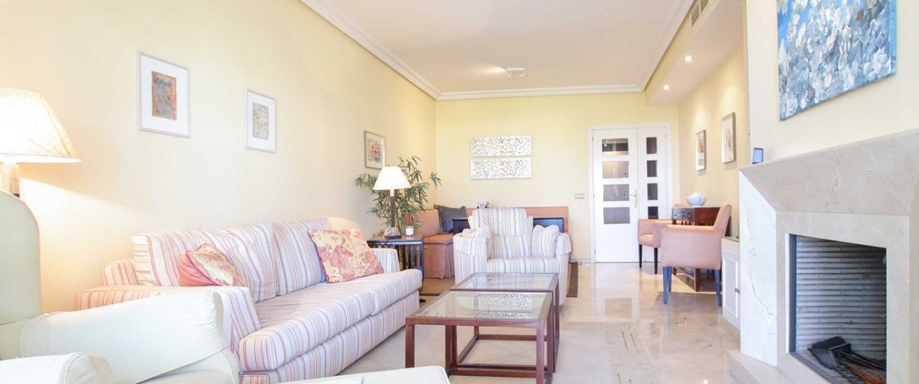 Resale - apartment - Marbella - Nueva Andalucía