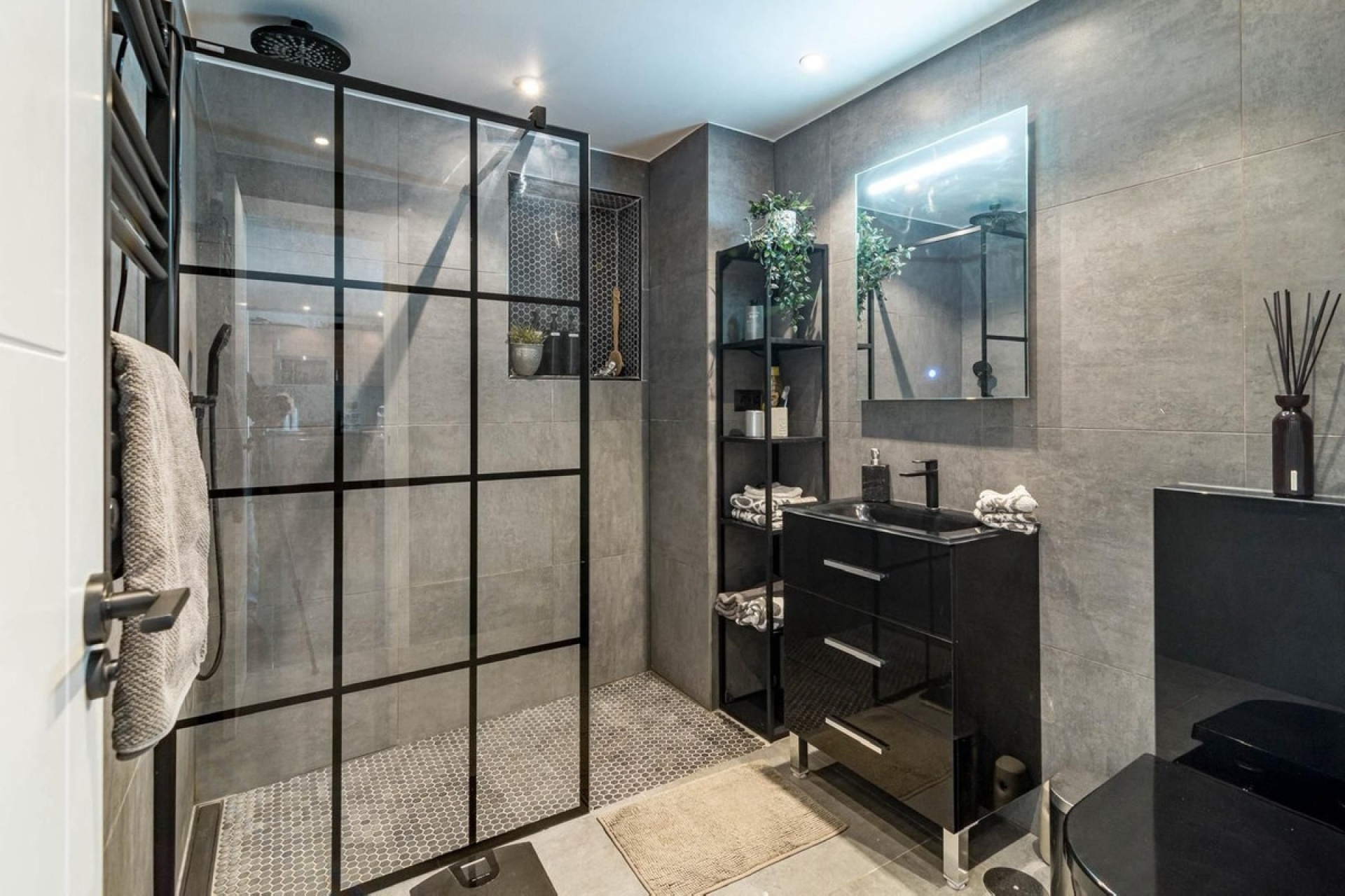 Resale - apartment - Marbella - Nueva Andalucía