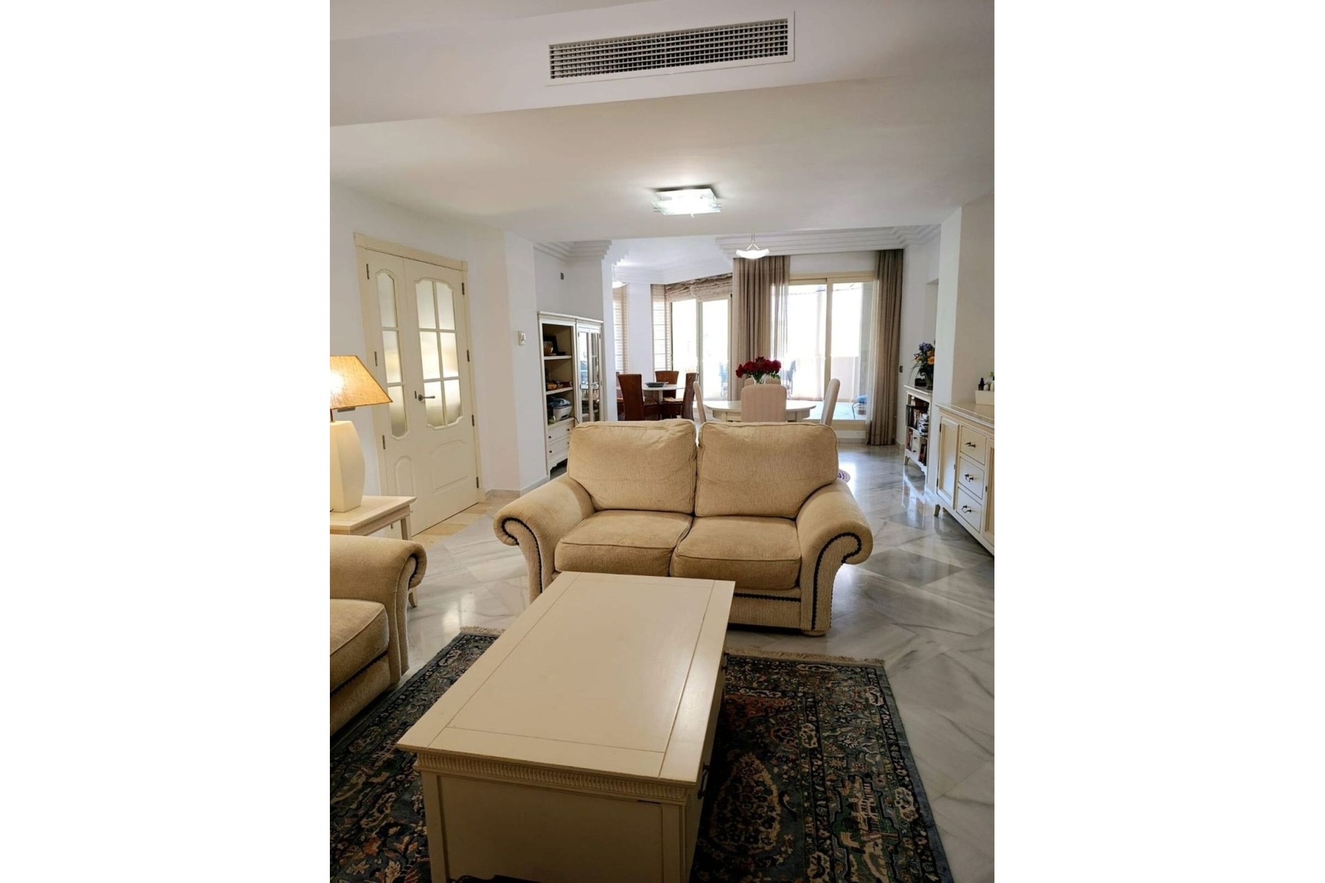 Resale - apartment - Marbella - Nueva Andalucía
