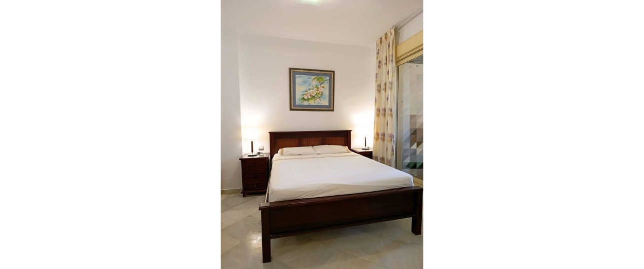 Resale - apartment - Marbella - Nueva Andalucía