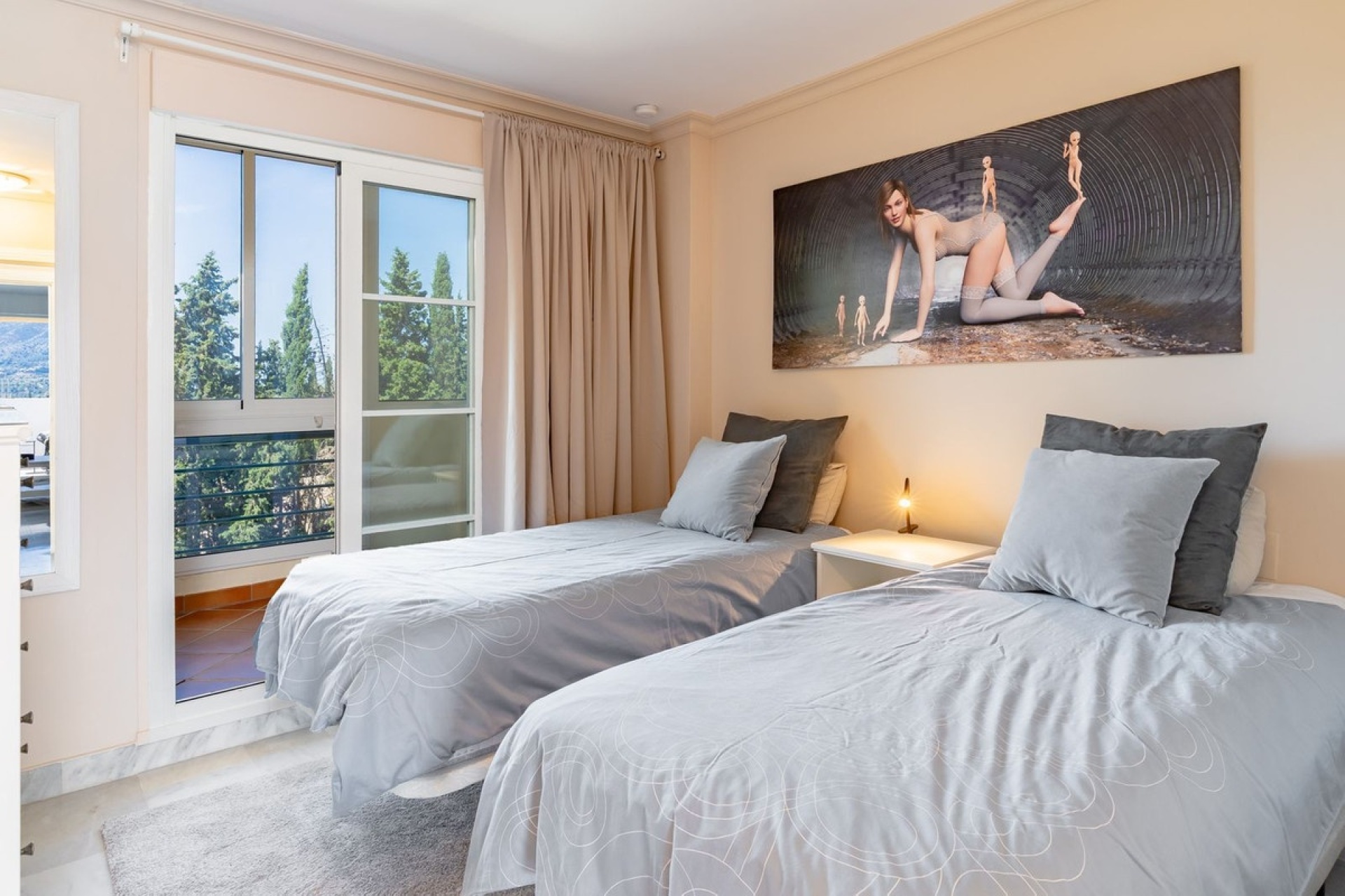 Resale - apartment - Marbella - Nueva Andalucía