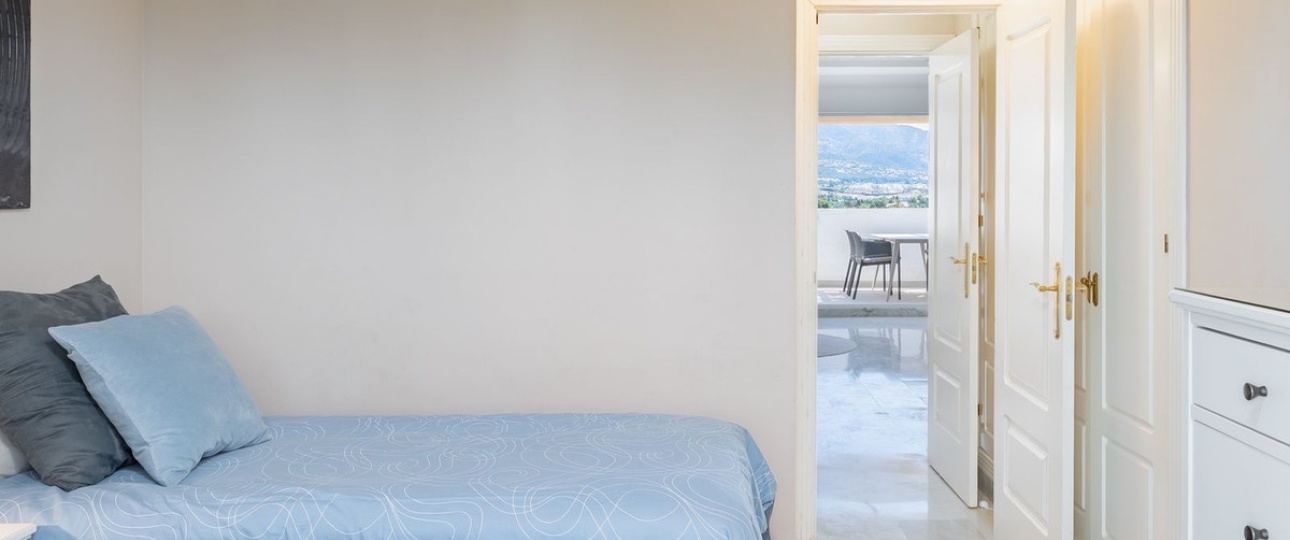 Resale - apartment - Marbella - Nueva Andalucía