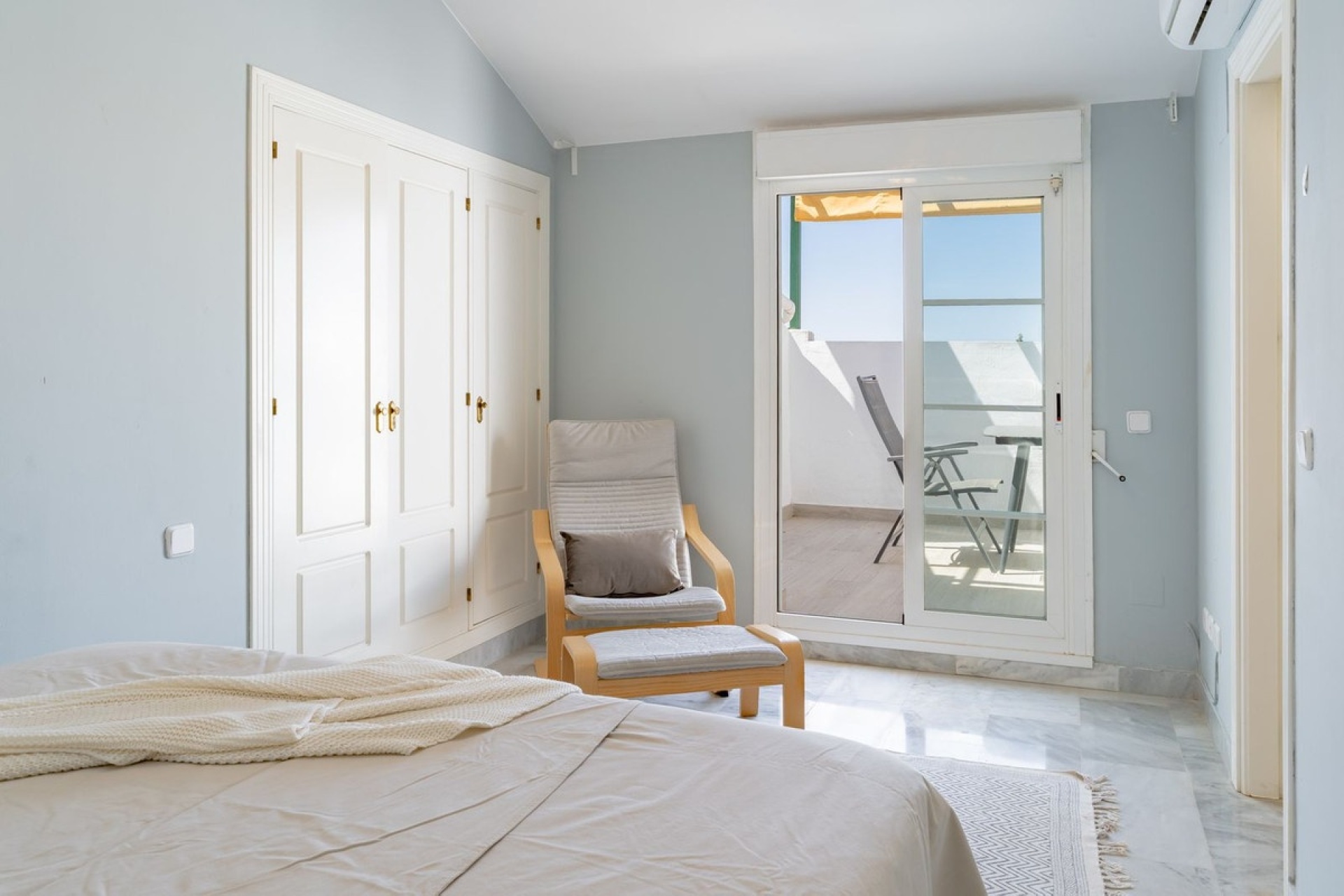 Resale - apartment - Marbella - Nueva Andalucía