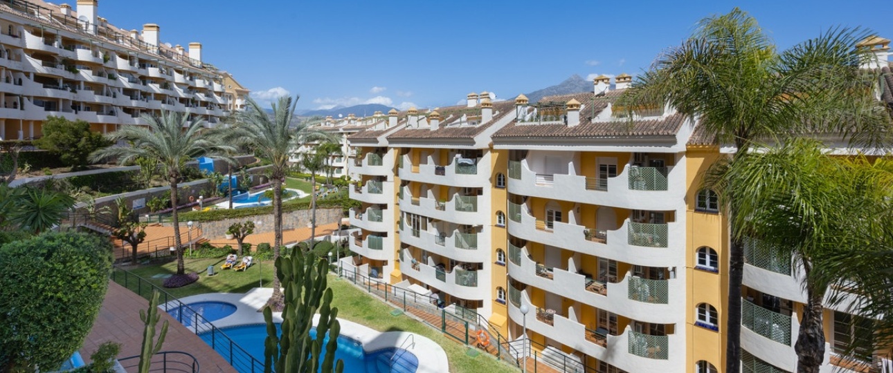 Resale - apartment - Marbella - Nueva Andalucía