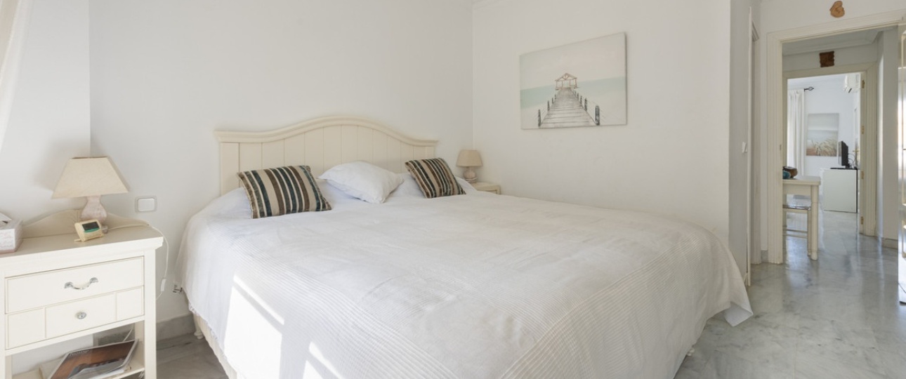 Resale - apartment - Marbella - Nueva Andalucía