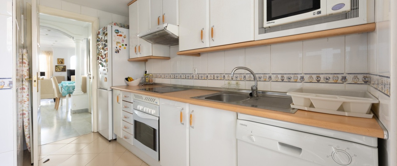 Resale - apartment - Marbella - Nueva Andalucía