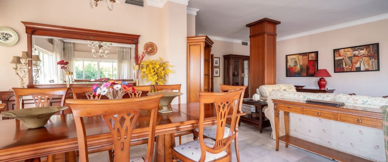 Resale - apartment - Marbella - Nueva Andalucía