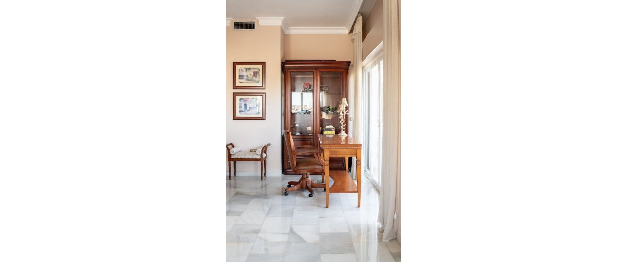 Resale - apartment - Marbella - Nueva Andalucía