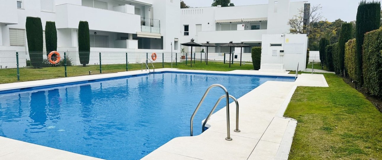 Resale - apartment - Marbella - Nueva Andalucía