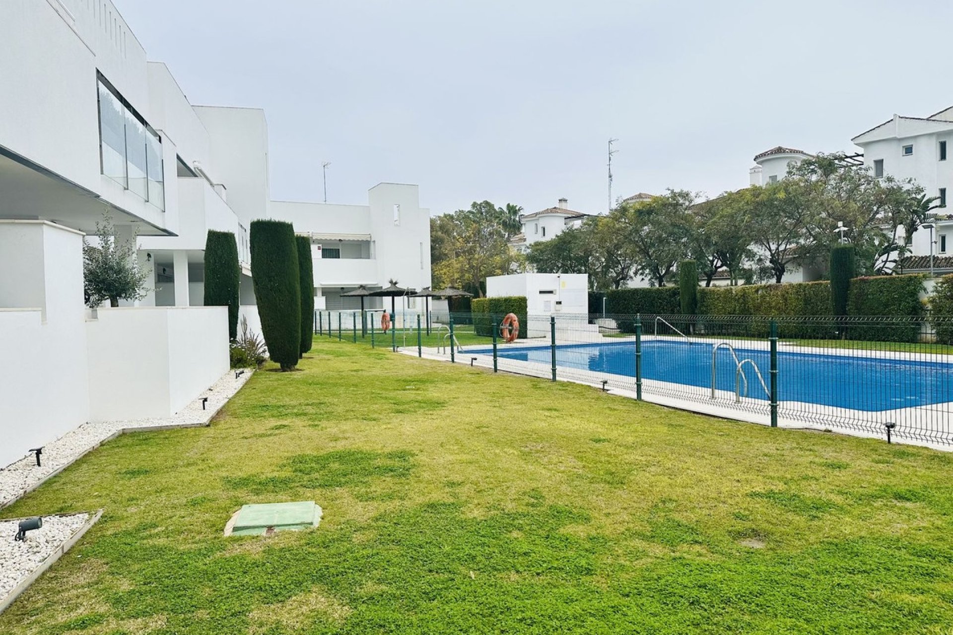 Resale - apartment - Marbella - Nueva Andalucía