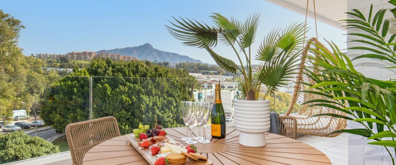 Resale - apartment - Marbella - Nueva Andalucía