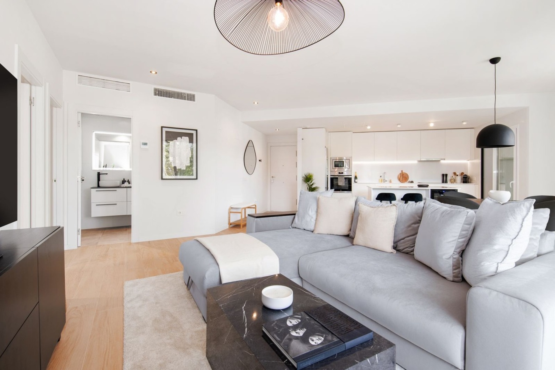 Resale - apartment - Marbella - Nueva Andalucía