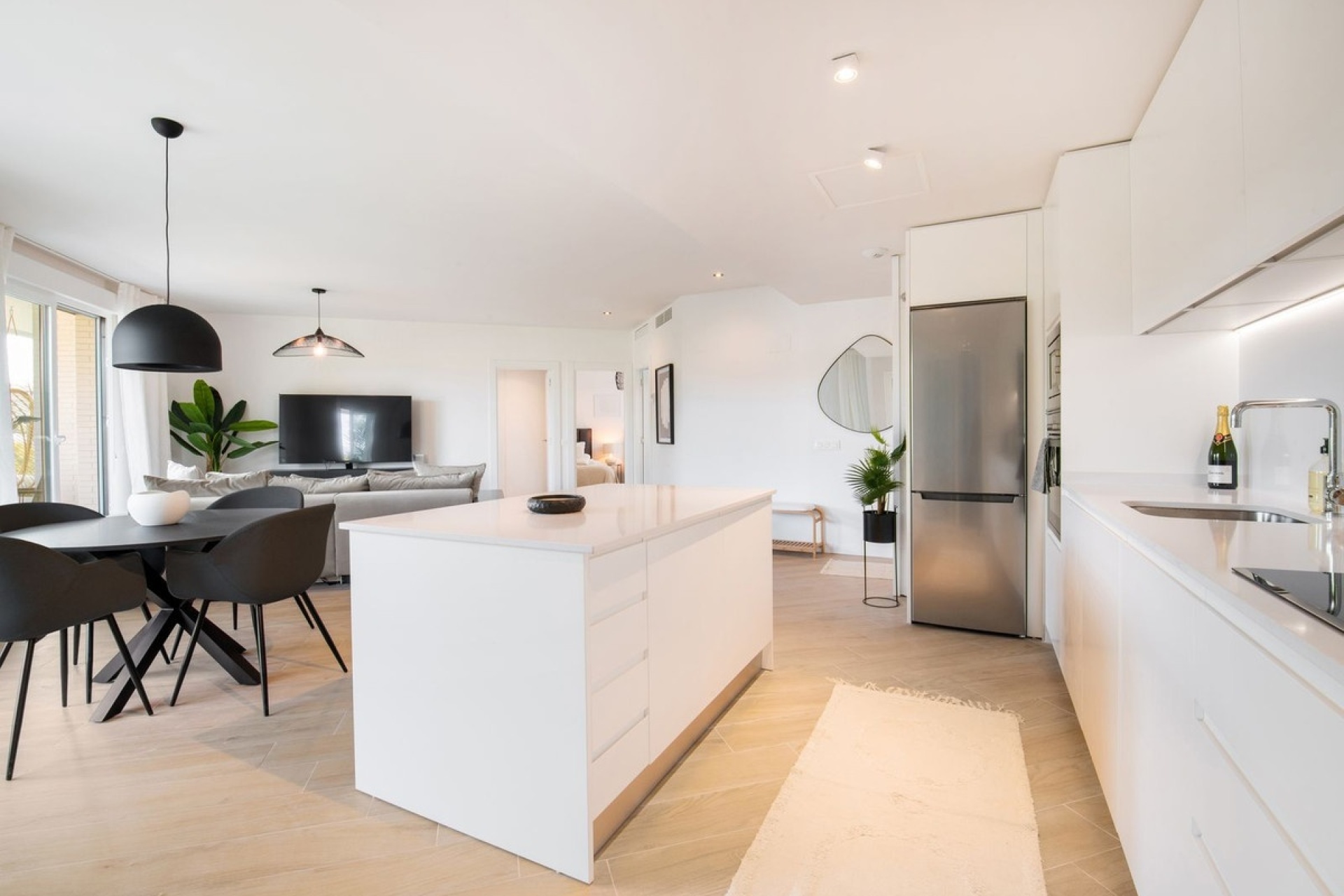 Resale - apartment - Marbella - Nueva Andalucía