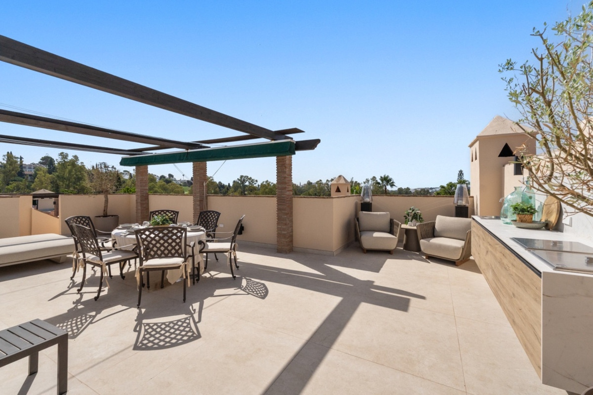 Resale - apartment - Marbella - Nueva Andalucía