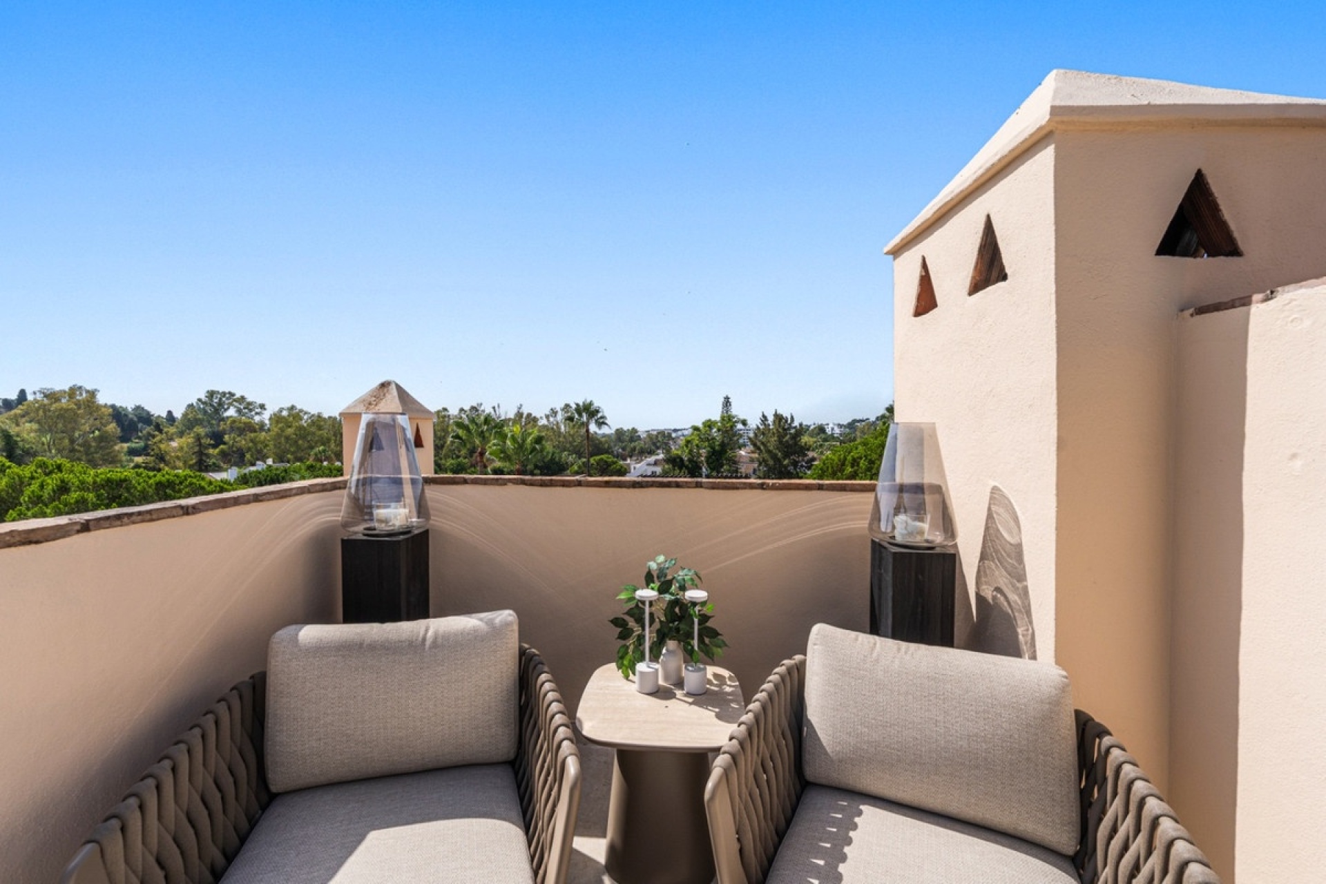 Resale - apartment - Marbella - Nueva Andalucía