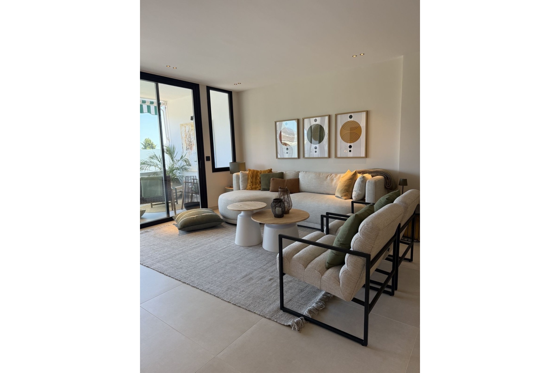 Resale - apartment - Marbella - Nueva Andalucía