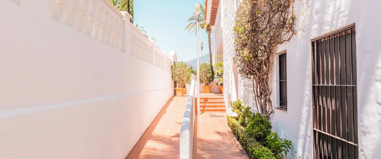 Resale - apartment - Marbella - Nueva Andalucía