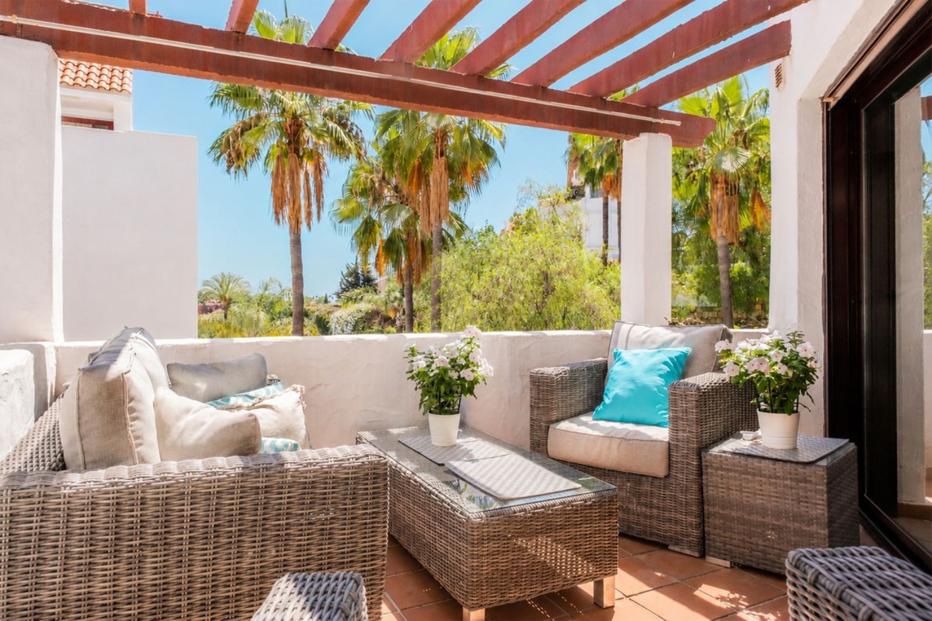 Resale - apartment - Marbella - Nueva Andalucía