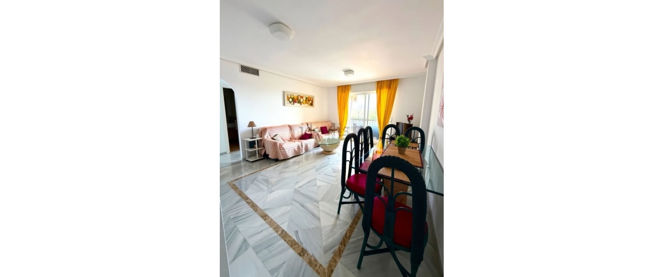 Resale - apartment - Marbella - Nueva Andalucía