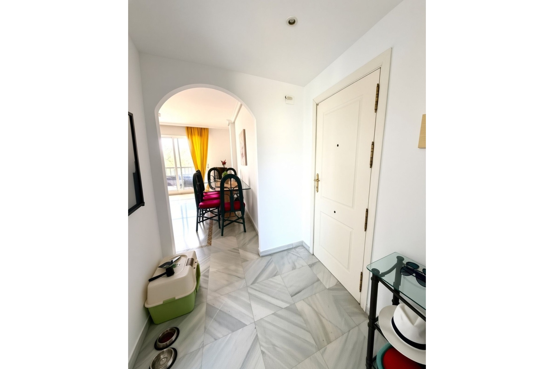 Resale - apartment - Marbella - Nueva Andalucía