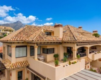 Resale - apartment - Marbella - Nueva Andalucía