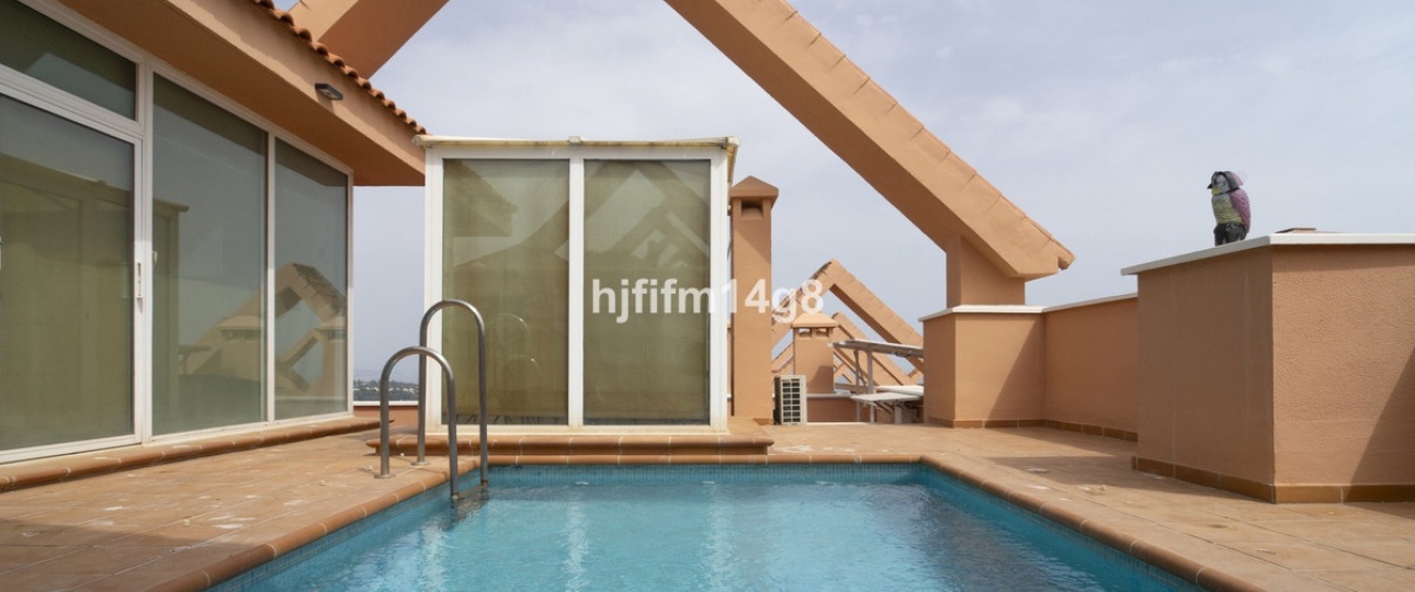 Resale - apartment - Marbella - Nueva Andalucía