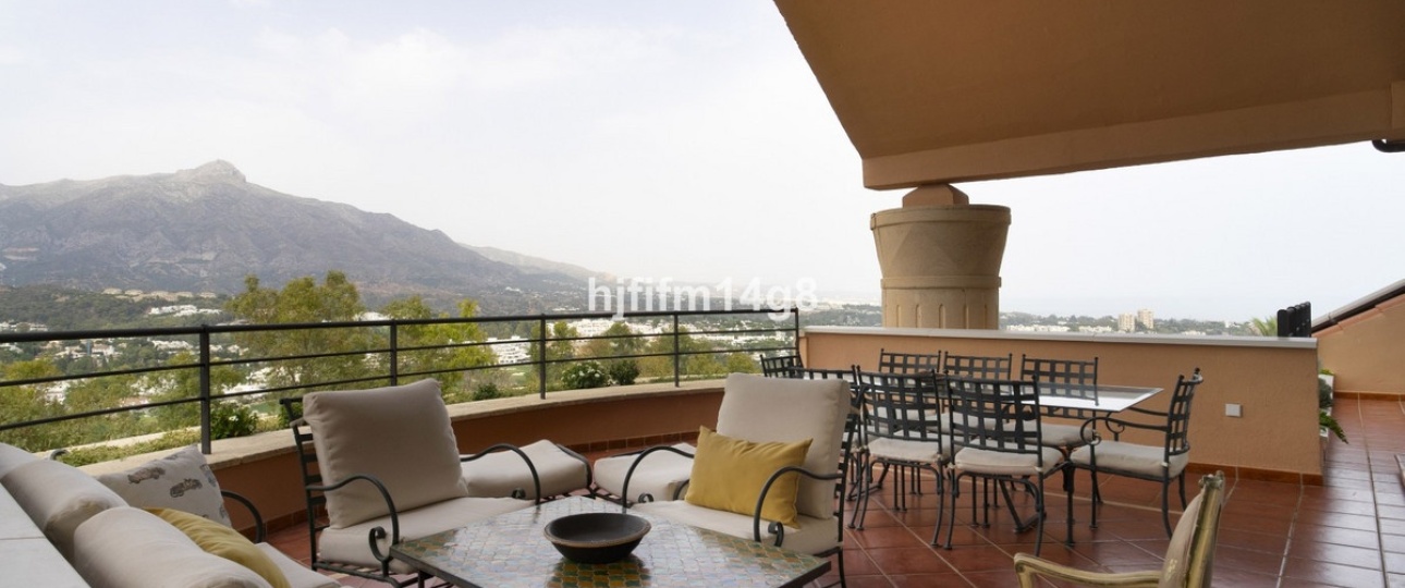 Resale - apartment - Marbella - Nueva Andalucía