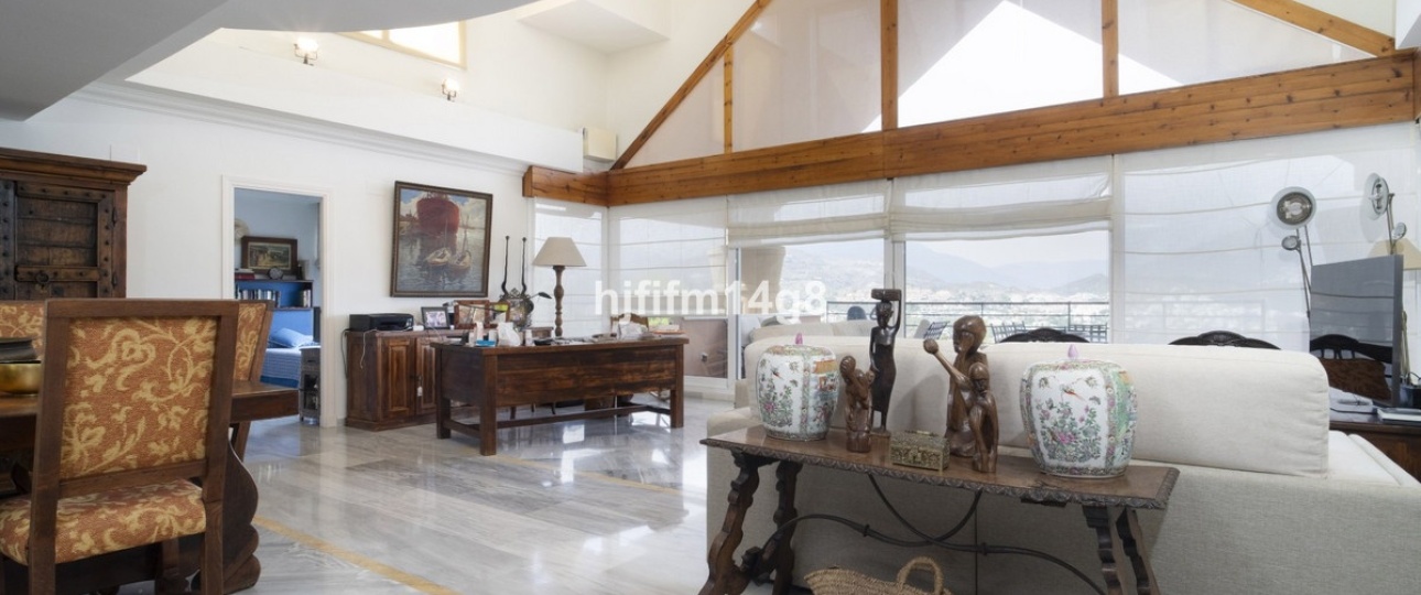 Resale - apartment - Marbella - Nueva Andalucía